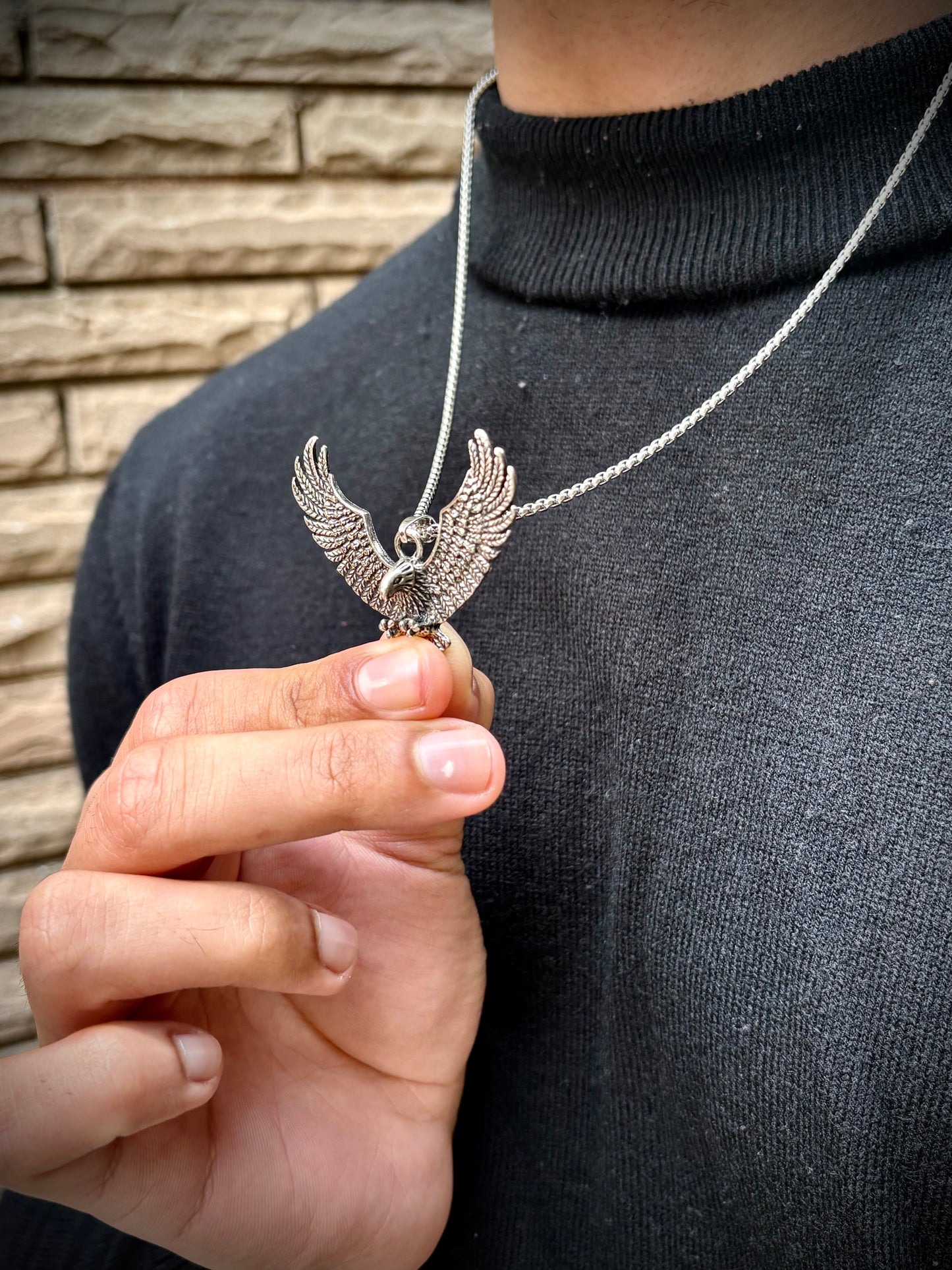 Majestic Eagle pendant with chain (Limited edition)