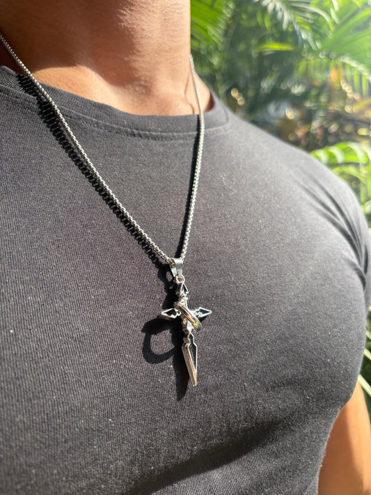 Cross blade pendant with chain