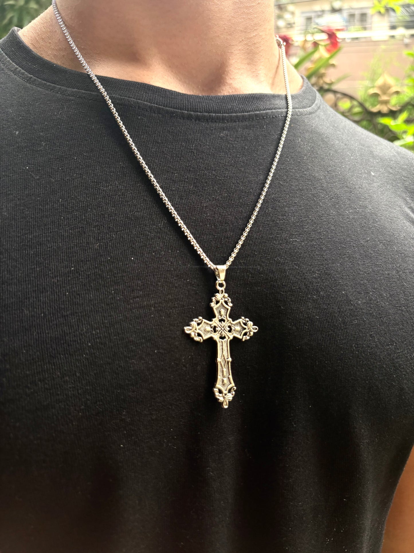 Sovereign Faith cross pendant with chain