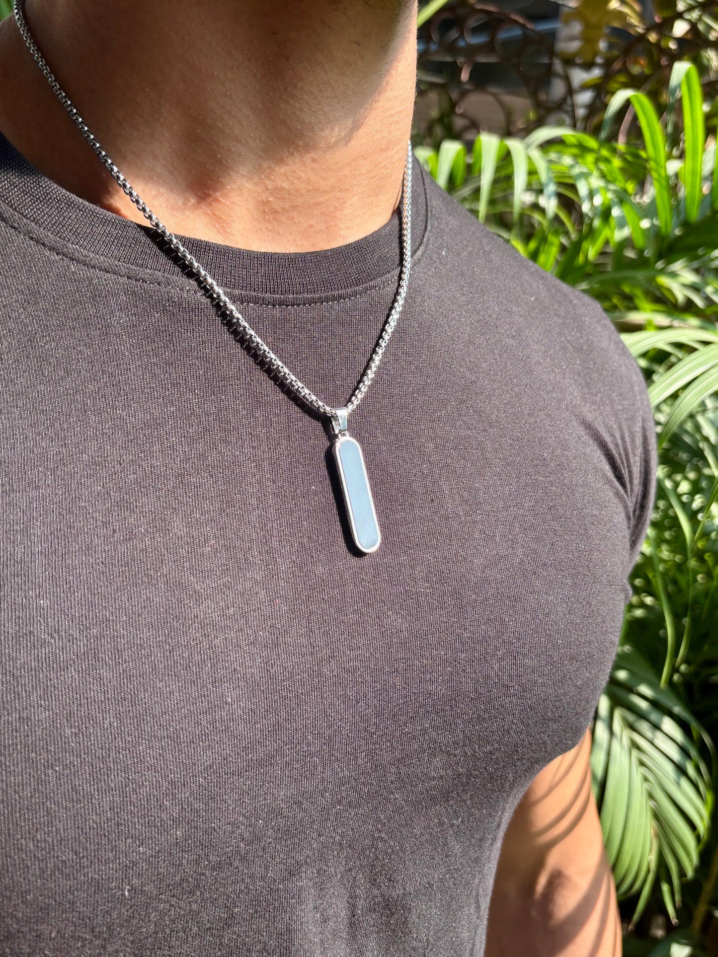Obsidian bar pendant chain
