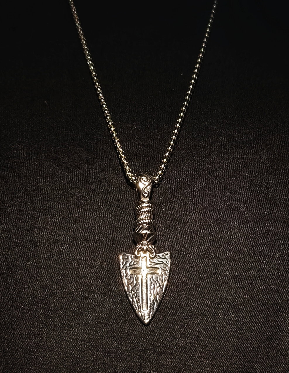 Shadow Cross pendant chain