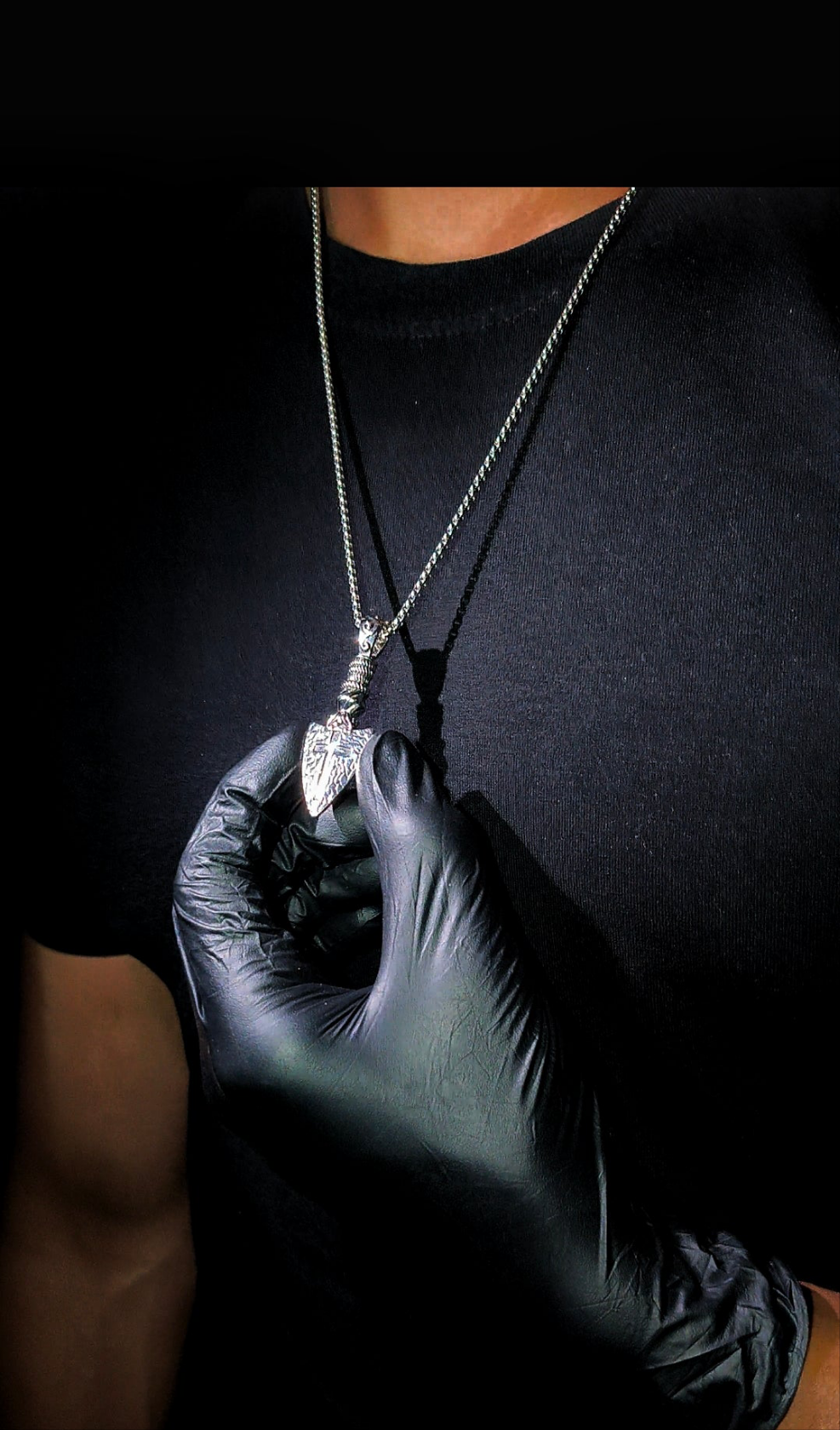 Shadow Cross pendant chain