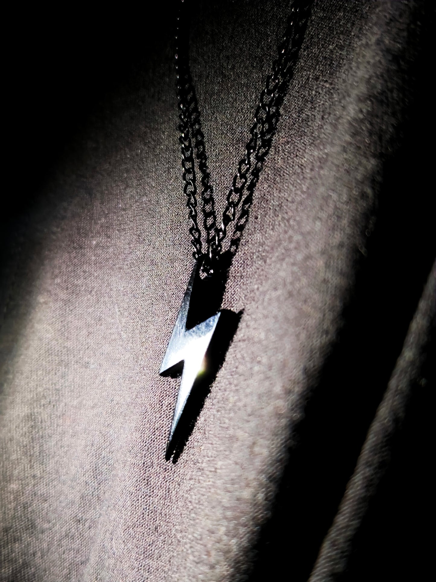Ninja thunder pendant chain (Jet black edition)