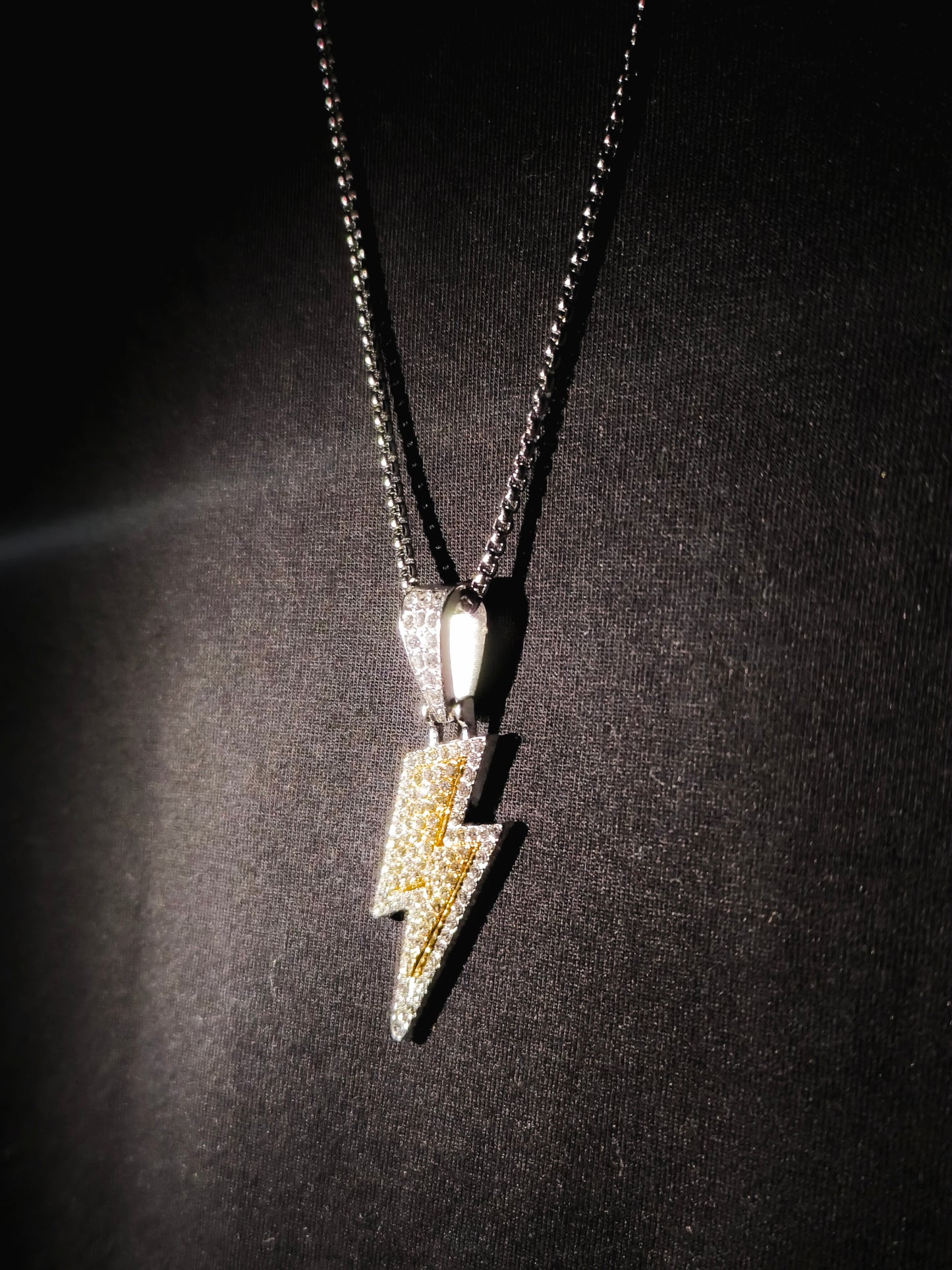 Thunder Frost pendent chain (Rare Edition)