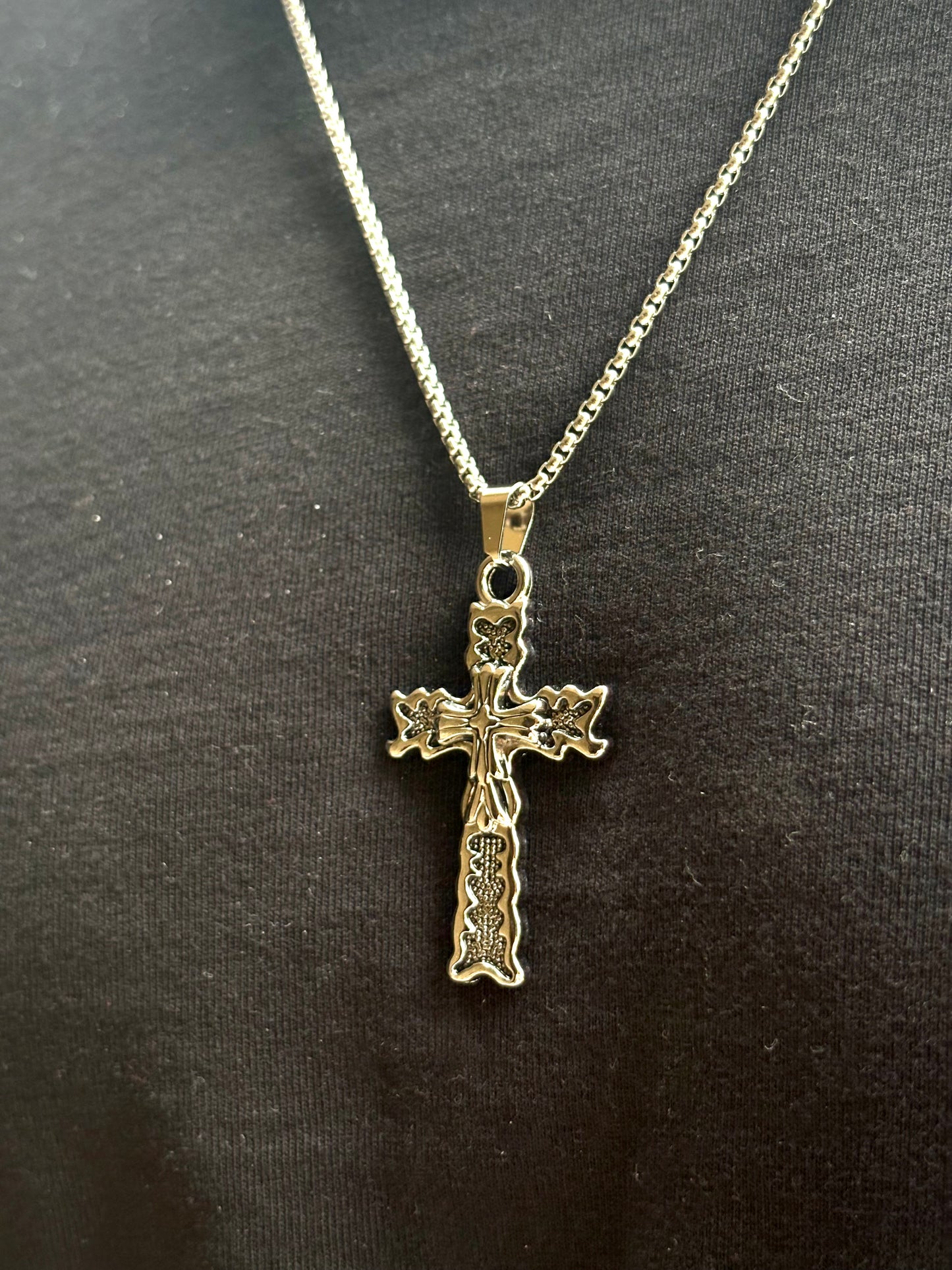 Gothic dagger cross pendant with chain (Limited edition)