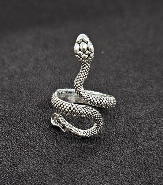 Venomous viper adjustable ring (Limited edition)