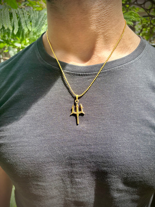 Minimalistic 18k gold plated trident pendant with chain (Limited edition)
