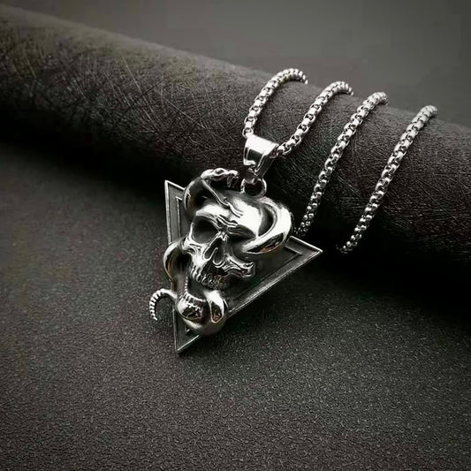 Demon skulled cobra pendant with chain (Limited edition)
