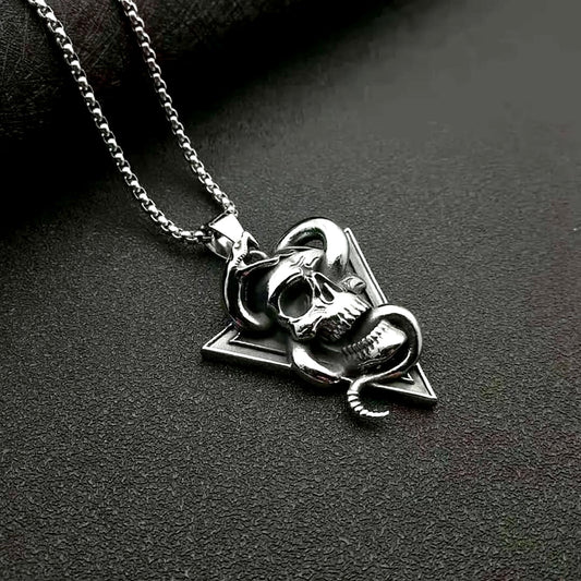 Demon skulled cobra pendant with chain (Limited edition)