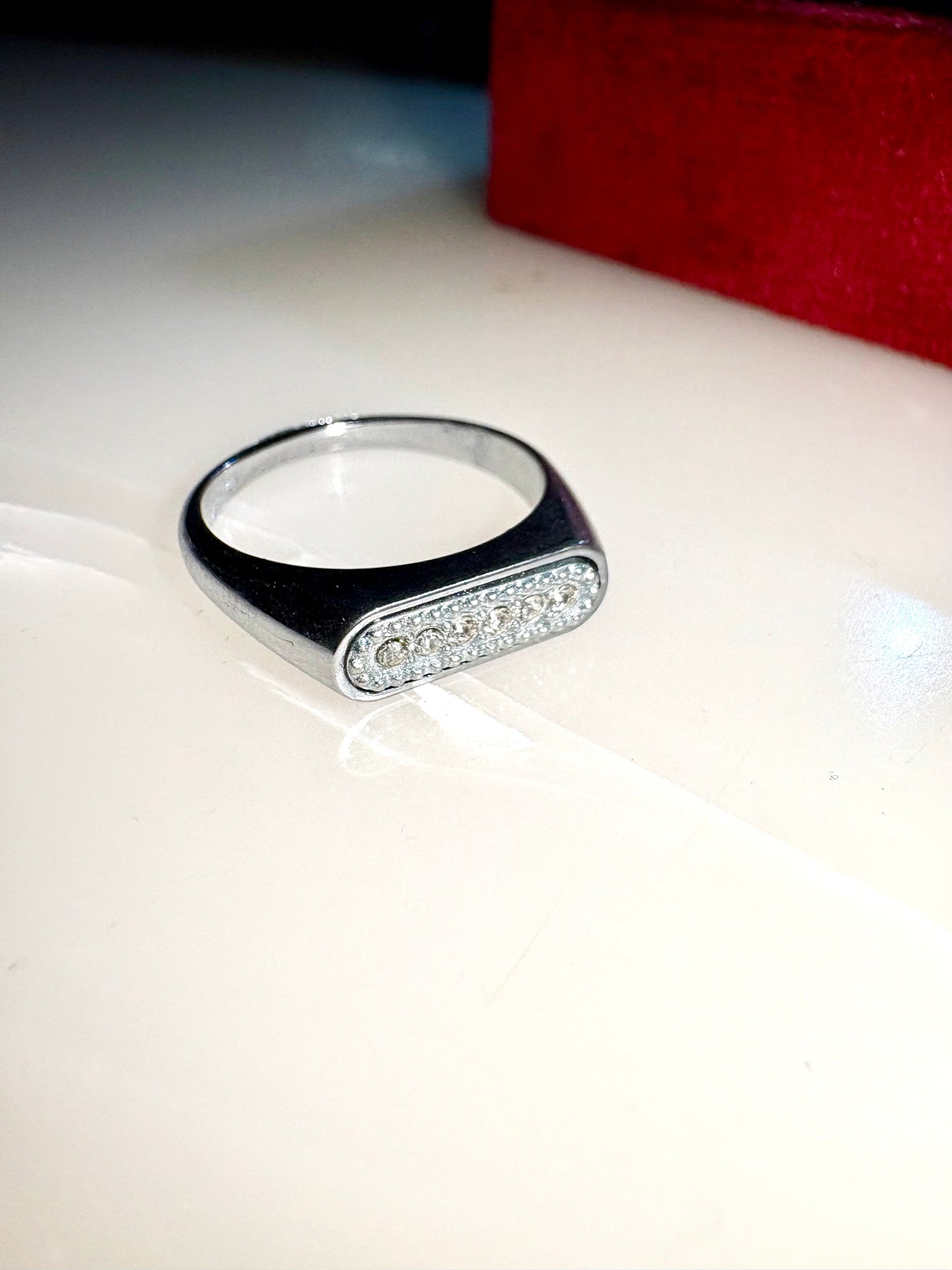 Luxury signet rings box (Size - universal one size)