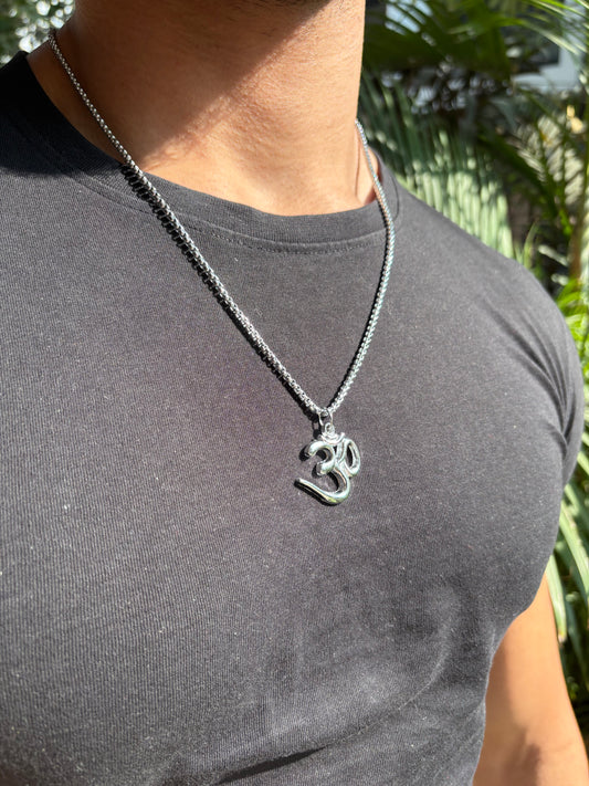 Divine Om pendant with chain