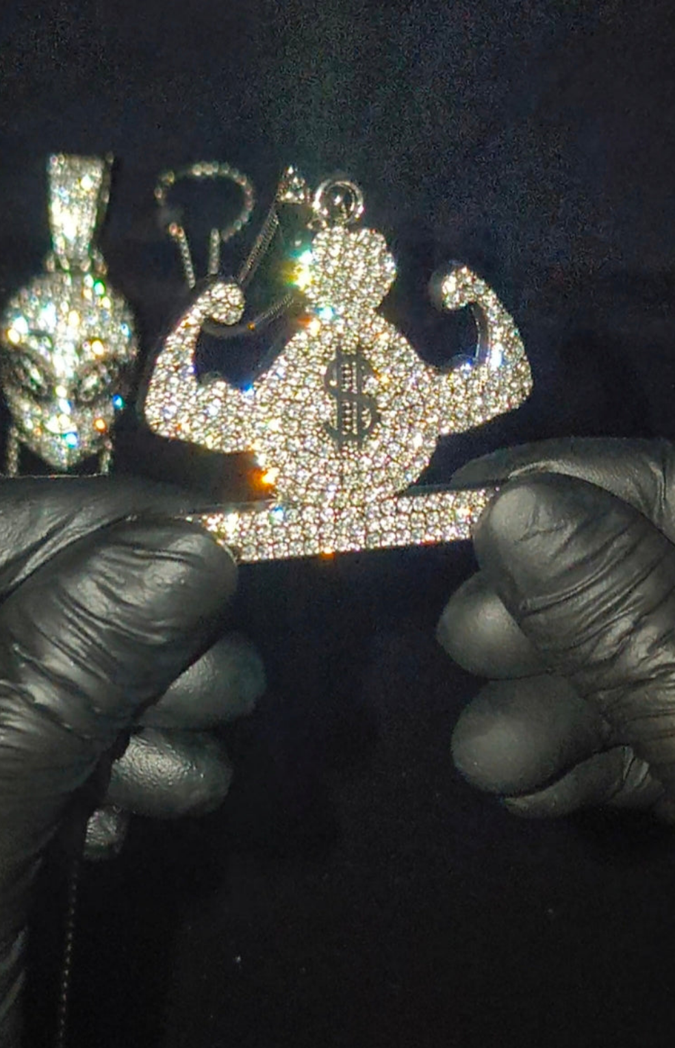 MrMoneyMuscle pendent Iced out chain