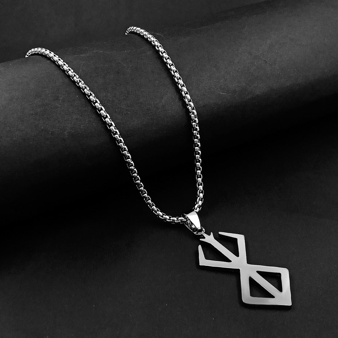 Berserk pendant with chain (limited edition)